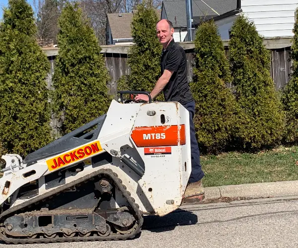 Jamie Jackson operating the MT85 skidsteer